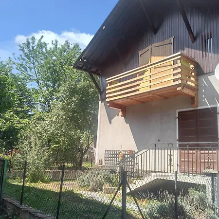Confortable A 25 M² Avec Vue Sur Jardin Apartment