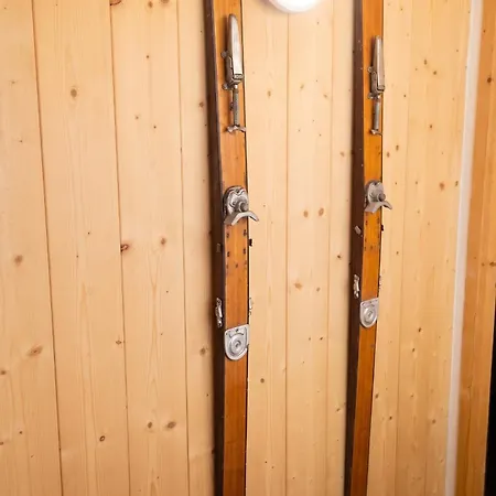 Confortable A Taninges, 25 M² Avec Vue Sur Jardin