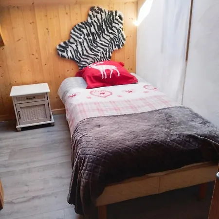 Διαμέρισμα Confortable A Taninges, 25 M² Avec Vue Sur Jardin *